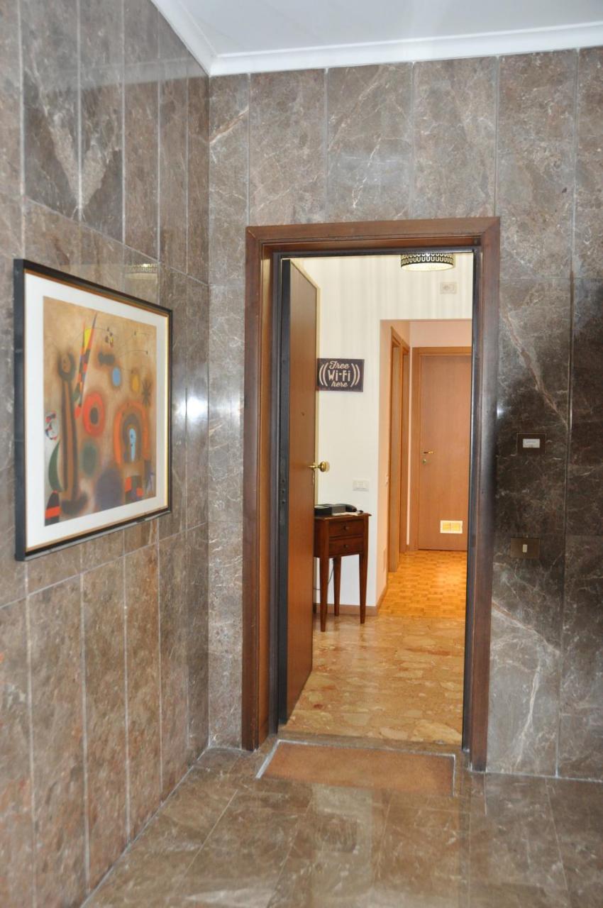 Citywalls Guest House Bergamo Luaran gambar